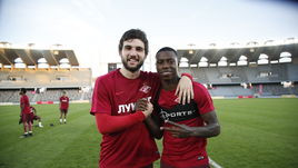 Промес помирился с Джикией, Глушаков и Комбаров стали крокодилами. Как "Спартак" провел сбор в ОАЭ