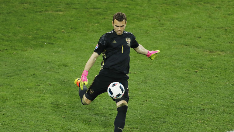 Игорь АКИНФЕЕВ на Euro-2016. Фото REUTERS Игорь АКИНФЕЕВ на Euro-2016. Фото REUTERS