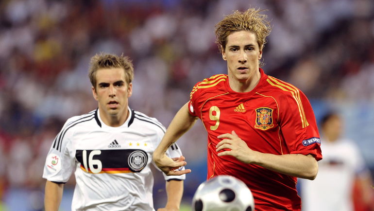 Филип ЛАМ (слева) и Фернандо ТОРРЕС. Фото AFP Филип ЛАМ (слева) и Фернандо ТОРРЕС. Фото AFP