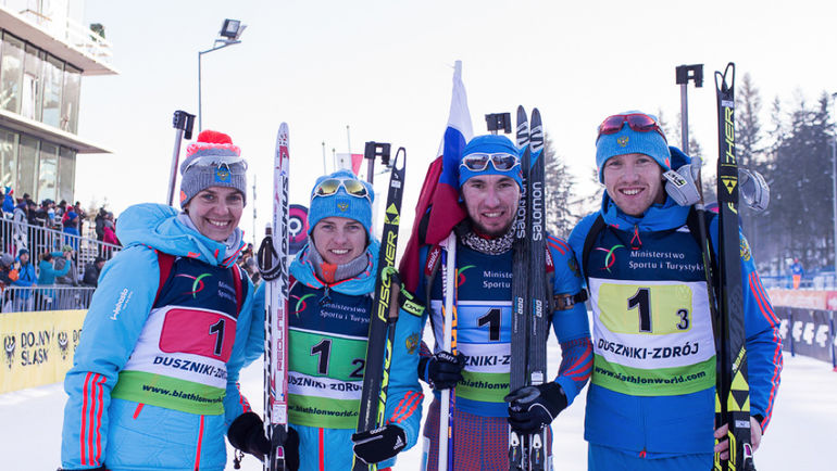 Ирина СТАРЫХ, Светлана СЛЕПЦОВА, Александр ЛОГИНОВ, Алексей ВОЛКОВ. Фото СБР Ирина СТАРЫХ, Светлана СЛЕПЦОВА, Александр ЛОГИНОВ, Алексей ВОЛКОВ. Фото СБР