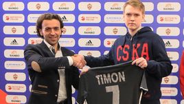 Генеральный директор ЦСКА Роман БАБАЕВ (слева) и Андрей ГУРЬЕВ.