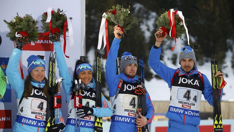 Бронзовые призеры ЧМ-2017 в смешанной эстафете (слева направо) Ольга ПОДЧУФАРОВА, Татьяна АКИМОВА, Александр ЛОГИНОВ, Антон ШИПУЛИН. Фото REUTERS Бронзовые призеры ЧМ-2017 в смешанной эстафете (слева направо) Ольга ПОДЧУФАРОВА, Татьяна АКИМОВА, Александр ЛОГИНОВ, Антон ШИПУЛИН. Фото REUTERS