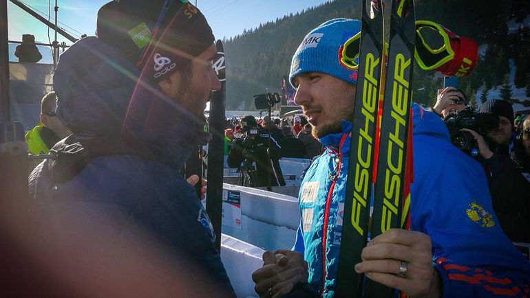 После ряда скандальных ситуаций Антон ШИПУЛИН (слева) и Мартен ФУРКАД пожали друг другу руки. Фото Союз биатлонистов России После ряда скандальных ситуаций Антон ШИПУЛИН (слева) и Мартен ФУРКАД пожали друг другу руки. Фото Союз биатлонистов России
