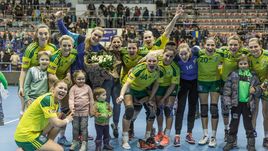 Триумф женских клубов в Кубке ЕГФ, неудачная Лига чемпионов