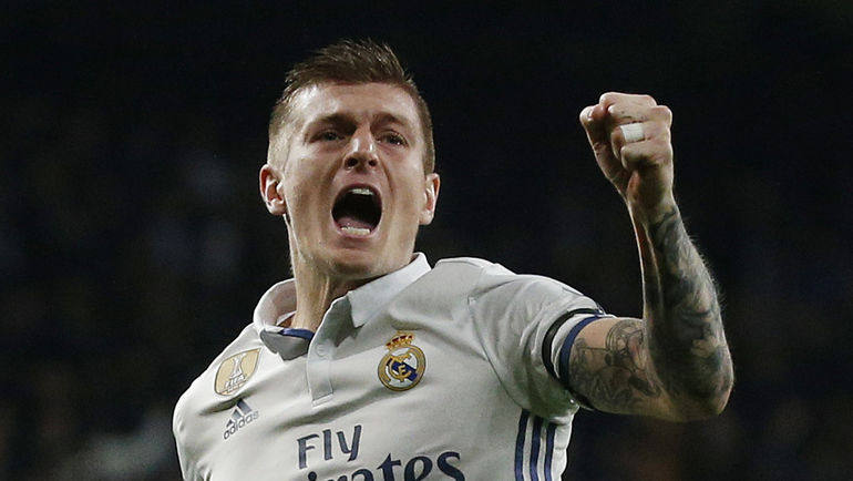 49-я минута. Радость автора победного гола Тони КРООСА. Фото REUTERS 49-я минута. Радость автора победного гола Тони КРООСА. Фото REUTERS