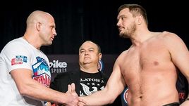 Федор ЕМЕЛЬЯНЕНКО и Мэтт МИТРИОН.