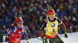 Сегодня. Хохфильцен. Лаура ДАЛЬМАЙЕР (справа) и Габриэла КОУКАЛОВА.