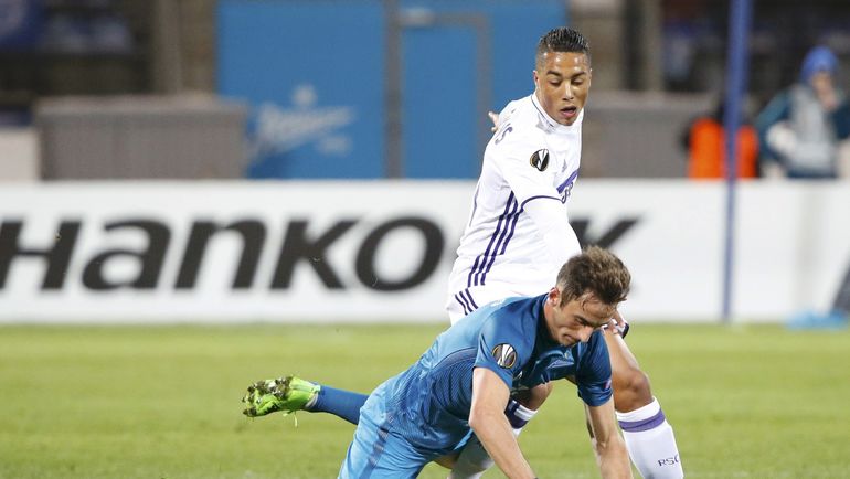 Юри ТИЛЕМАНС против МАУРИСИУ. Фото REUTERS Юри ТИЛЕМАНС против МАУРИСИУ. Фото REUTERS