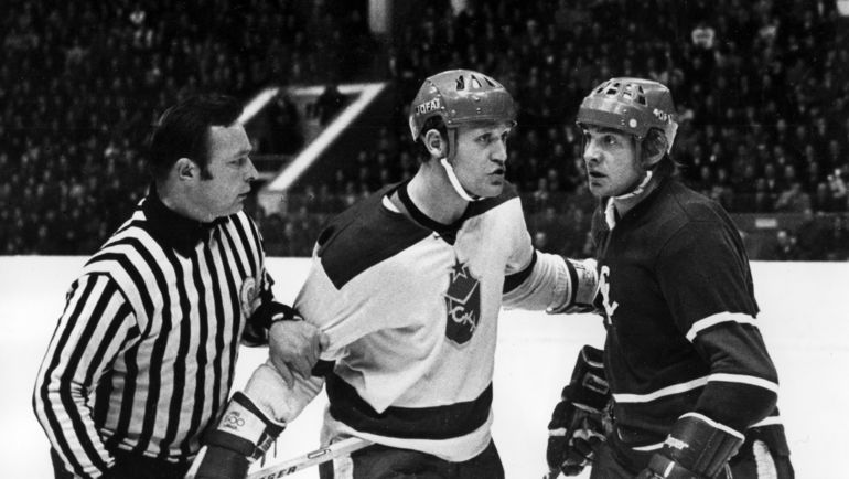 Владимир ПЕТРОВ (в центре). Фото Игорь УТКИН Владимир ПЕТРОВ (в центре). Фото Игорь УТКИН