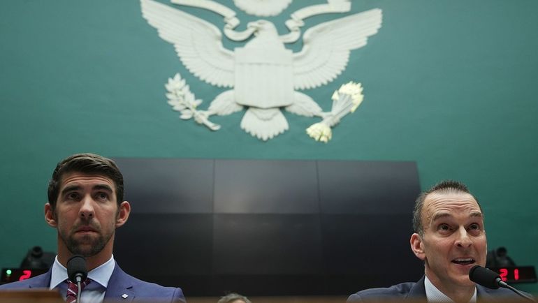 ис ТАЙГАРТ (справа) и Майкл ФЕЛПС. Фото AFP ис ТАЙГАРТ (справа) и Майкл ФЕЛПС. Фото AFP