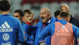 Кого Станислав ЧЕРЧЕСОВ вызовет на ближайшие матчи сборной?