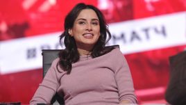 Тина КАНДЕЛАКИ.