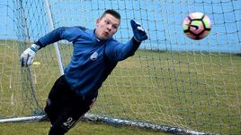 Наши люди. Сердеров снова играет в Болгарии, у Коновалова сухой матч