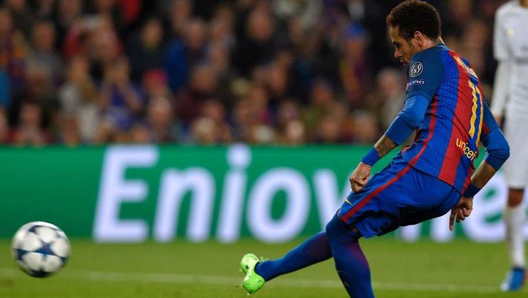 НЕЙМАР реализует пенальти. Фото AFP НЕЙМАР реализует пенальти. Фото AFP