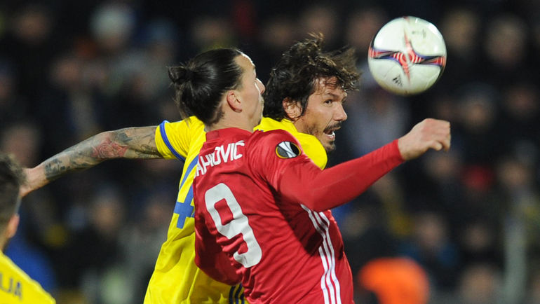 Сезар НАВАС против Залатана ИБРАГИМОВИЧА. Фото Григорий БОЧКАРЕВ Сезар НАВАС против Залатана ИБРАГИМОВИЧА. Фото Григорий БОЧКАРЕВ