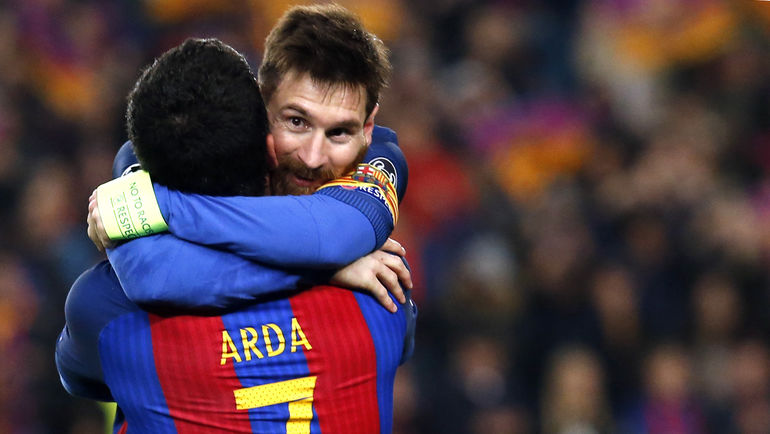 Арда ТУРАН и Лионель МЕССИ. Фото AFP Арда ТУРАН и Лионель МЕССИ. Фото AFP