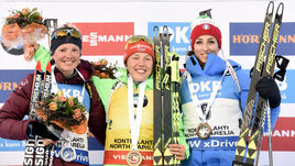 Сегодня. Контиолахти. Мари Дорен-АБЕР, Лаура ДАЛЬМАЙЕР и Лиза ВИТТОЦЦИ - призеры гонки преследования.