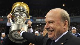 Майк КИНЭН знает, как завоевывать и Кубок Гагарина, и Кубок Стэнли.