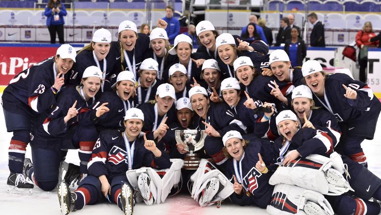 Американские хоккеистки всегда в фаворитах чемпионатов мира. Фото REUTERS Американские хоккеистки всегда в фаворитах чемпионатов мира. Фото REUTERS