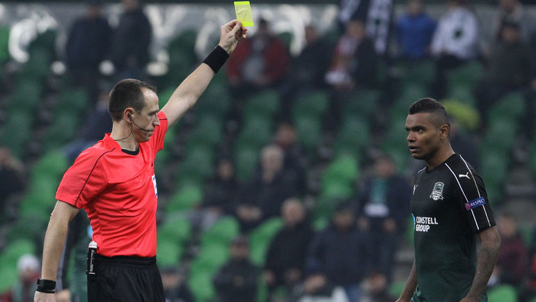 ВАНДЕРСОН (справа) отметился карточкой и загубленными моментами. Фото Виталий ТИМКИВ ВАНДЕРСОН (справа) отметился карточкой и загубленными моментами. Фото Виталий ТИМКИВ