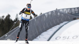 Холменколлен. Женский спринт.  Лаукканен - первая, Старых - 15-я