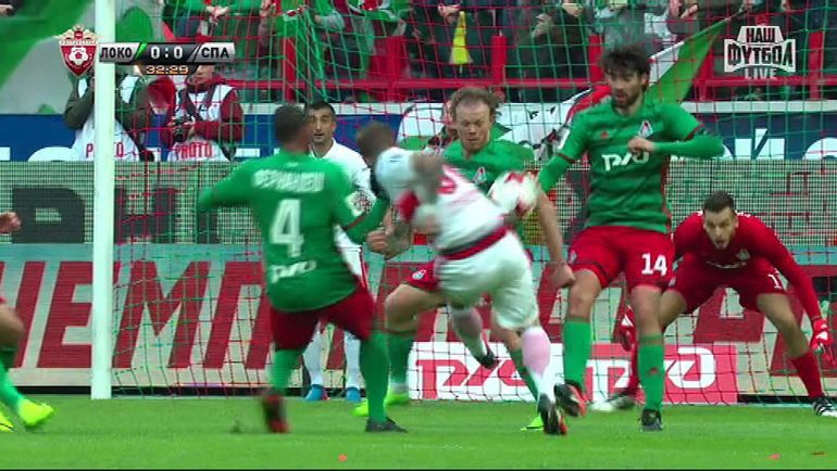 31-я минута. Попадание мяча в руку Виталия ДЕНИСОВА. 31-я минута. Попадание мяча в руку Виталия ДЕНИСОВА.