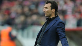 Привычка Ари, шоу Григоряна