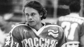 1994 год. Главная звезда российского хоккея Павел БУРЕ к этому времени дважды набрал больше 100 очков за сезон в НХЛ.