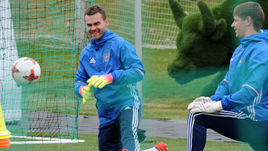 Сегодня. Краснодар. Тренировка сборной России. Игорь АКИНФЕЕВ (слева) и Александр БЕЛЕНОВ.