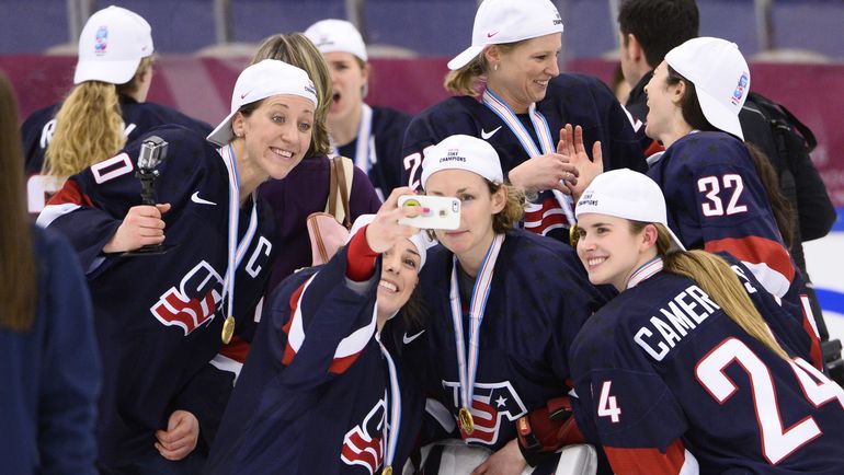 Женская сборная США недовольна размера финансирования. Фото AFP Женская сборная США недовольна размера финансирования. Фото AFP