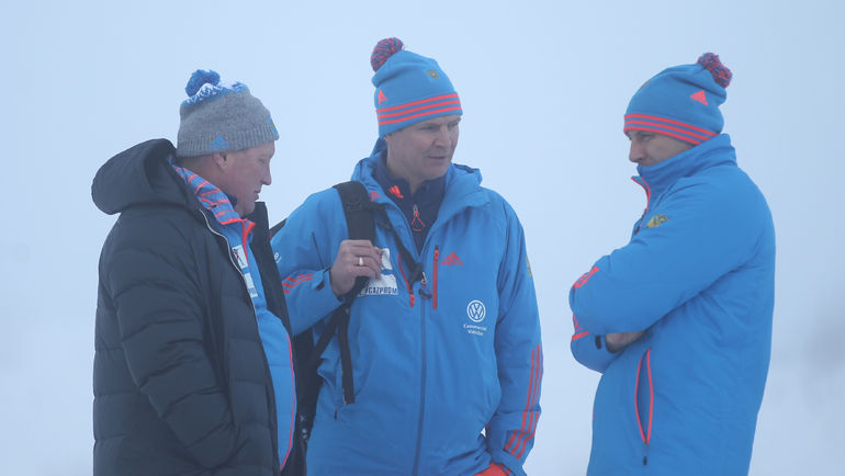 Тренеры Андрей ГЕРБУЛОВ, Андрей ПАДИН и Андрей КРЮЧКОВ. Фото Андрей АНОСОВ, СБР Тренеры Андрей ГЕРБУЛОВ, Андрей ПАДИН и Андрей КРЮЧКОВ. Фото Андрей АНОСОВ, СБР