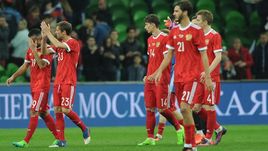 Пятница. Краснодар. Россия - Кот-д’Ивуар - 0:2. Футболисты сборной России покидают поле под свист трибун.