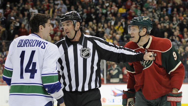 2010 год. Алекс БЕРРОУЗ (слева) против Микко КОЙВУ. Фото AFP 2010 год. Алекс БЕРРОУЗ (слева) против Микко КОЙВУ. Фото AFP