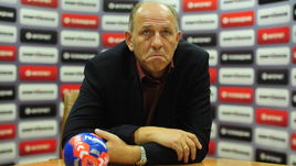 "Слон у горисполкома".  Андрею Лаврову - 55!