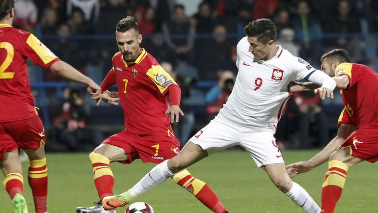 Польша на выезде обыграла Черногорию и практически гарантировала себе первое место в отборочной группе. Фото REUTERS Польша на выезде обыграла Черногорию и практически гарантировала себе первое место в отборочной группе. Фото REUTERS