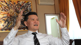 Кирсан ИЛЮМЖИНОВ.