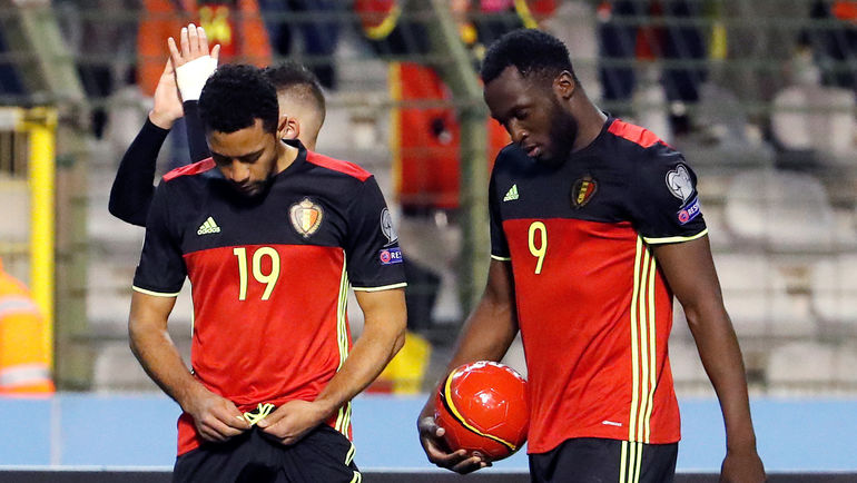 Мусса ДЕМБЕЛЕ и Ромелу ЛУКАКУ. Фото REUTERS Мусса ДЕМБЕЛЕ и Ромелу ЛУКАКУ. Фото REUTERS