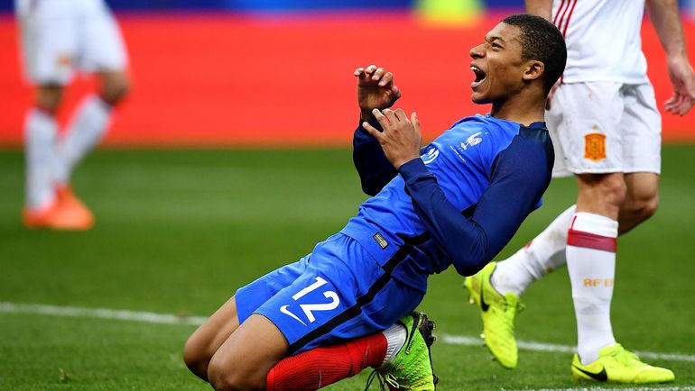 Кильян МБАППЕ не использует момент. Фото AFP Кильян МБАППЕ не использует момент. Фото AFP