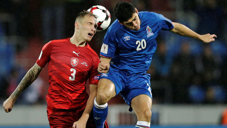 Рамиль ШЕЙДАЕВ (справа) теперь играет за Азербайджан. Фото REUTERS Рамиль ШЕЙДАЕВ (справа) теперь играет за Азербайджан. Фото REUTERS