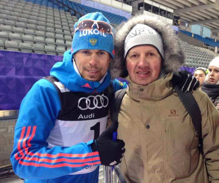 Сергей УСТЮГОВ и первый тренер Иван БРАГИН. Фото Федерация лыжных гонок Югры Сергей УСТЮГОВ и первый тренер Иван БРАГИН. Фото Федерация лыжных гонок Югры