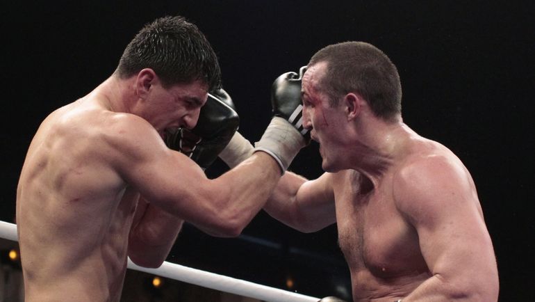 18 декабря 2010 года. Берлин. Марко ХУК (справа) против Дениса ЛЕБЕДЕВА. Фото REUTERS 18 декабря 2010 года. Берлин. Марко ХУК (справа) против Дениса ЛЕБЕДЕВА. Фото REUTERS