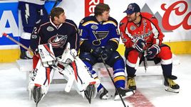 Главные звезды русского сезона в НХЛ - Сергей БОБРОВСКИЙ, Владимир ТАРАСЕНКО и Александр ОВЕЧКИН.