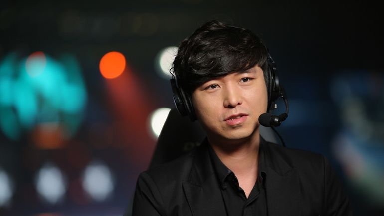 Китайский комментатор Imba TV. Фото starladder Китайский комментатор Imba TV. Фото starladder