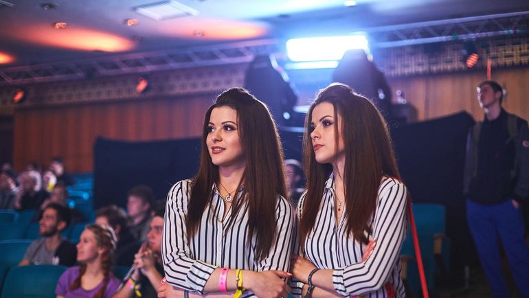 Болельщицы. Фото starladder Болельщицы. Фото starladder