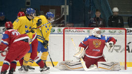 Сегодня. Спишска-Нова-Вес. Россия - Швеция - 3:1. Голкипер Максим ЖУКОВ стал главным героем встречи, отразив 43 броска в створ.