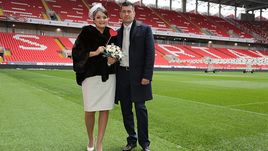 И Старостин воскликнул: "Первый гол в космосе забьет моя правнучка Наташа!"