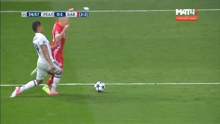 Эпизод с падением Арьена РОББЕНА. Эпизод с падением Арьена РОББЕНА.