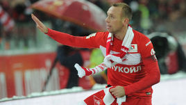 Капитан красно-белых Денис ГЛУШАКОВ.