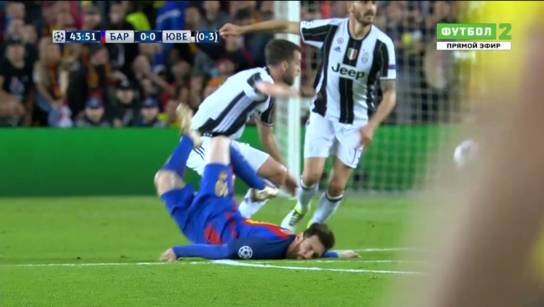 Падение Лионеля МЕССИ. Падение Лионеля МЕССИ.