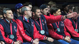 Игорь ЕСМАНТОВИЧ (второй слева) может стать главным тренером ЦСКА.